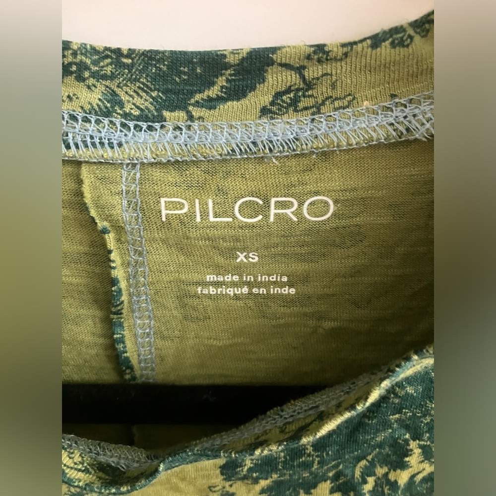 Pilcro Ruched Sleeveless Top - Picture 7 of 7